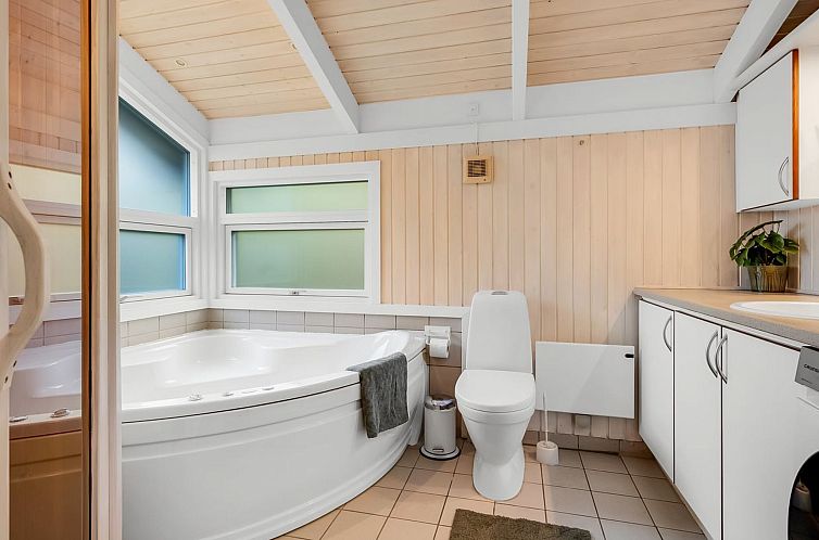 Vakantiehuis "Ljupka" - 800m from the sea