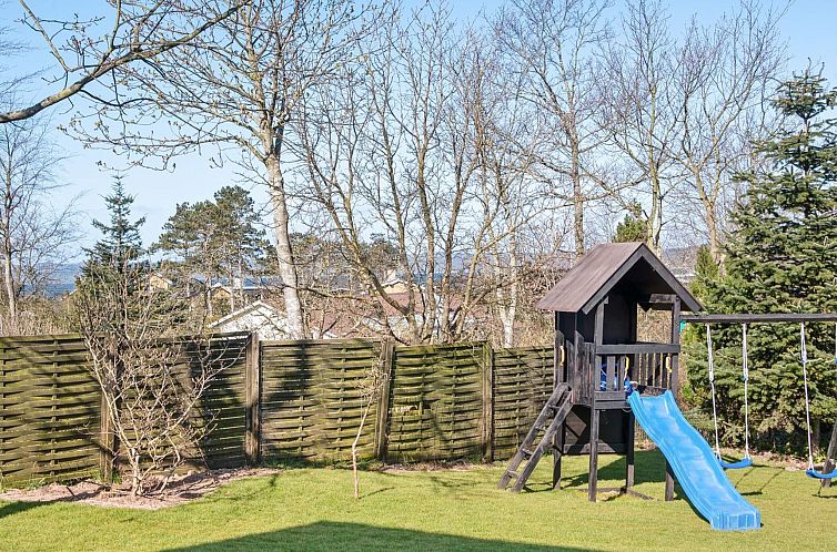 Vakantiehuis "Ylvi" - 250m from the sea