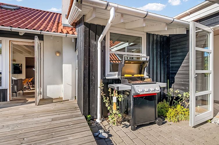 Vakantiehuis "Tede" - 1km from the sea