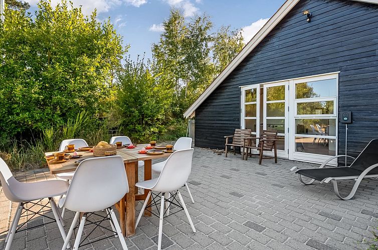 Vakantiehuis "Tede" - 1km from the sea