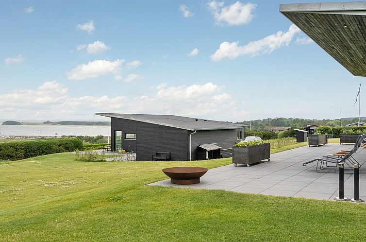 Vakantiehuis "Alyna" - 200m from the sea