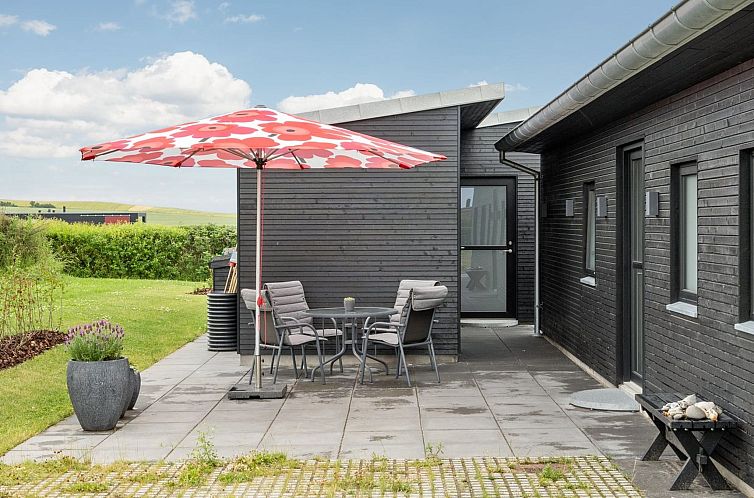 Vakantiehuis "Alyna" - 200m from the sea