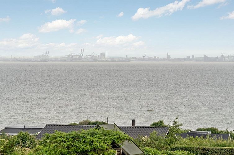 Vakantiehuis "Alyna" - 200m from the sea