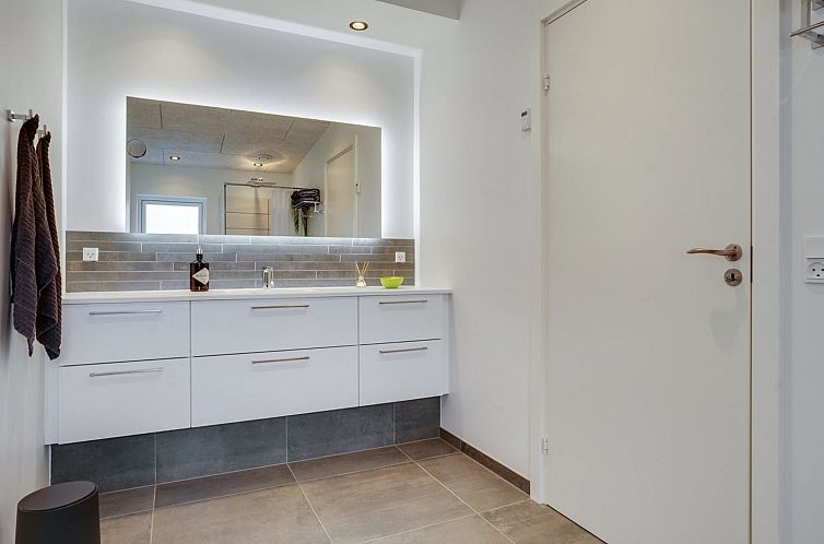 Vakantiehuis "Alyna" - 200m from the sea