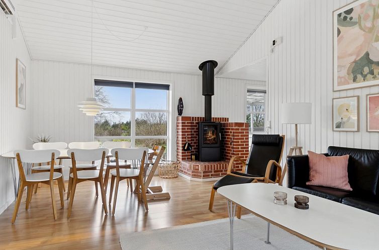 Vakantiehuis "Rik" - 2km from the sea