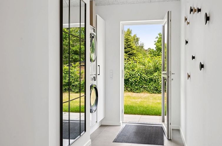 Vakantiehuis "Norna" - 350m from the sea