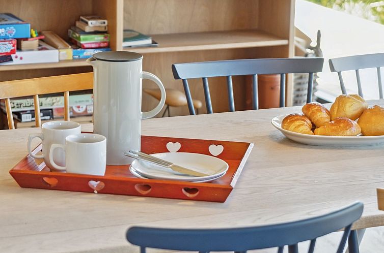 Vakantiehuis "Aatos" - 250m from the sea