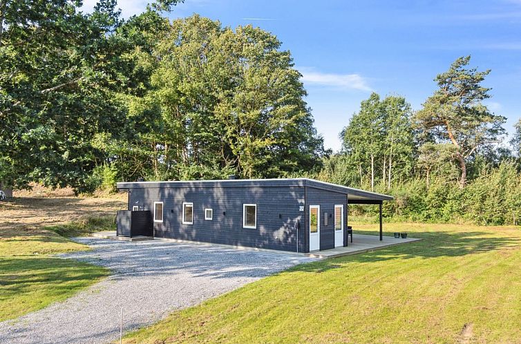 Vakantiehuis "Uma" - 1.5km from the sea