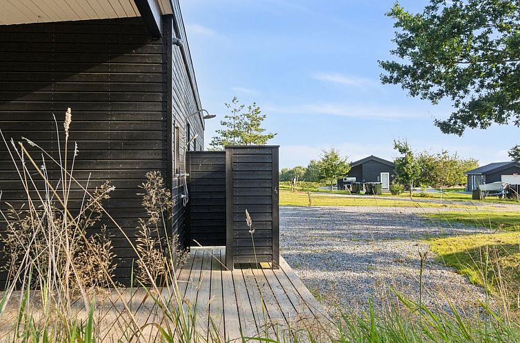 Vakantiehuis "Uma" - 1.5km from the sea