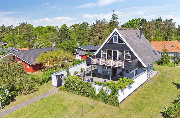 Vakantiehuis "Eikka" - 100m from the sea