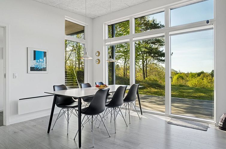 Vakantiehuis "Irek" - 500m from the sea