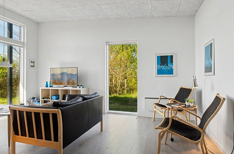 Vakantiehuis "Irek" - 500m from the sea