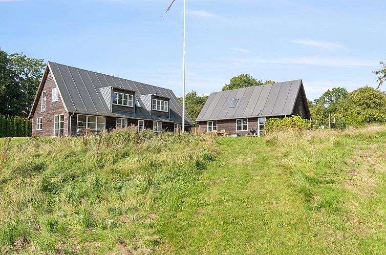 Vakantiehuis "Guthbrand" - 800m from the sea