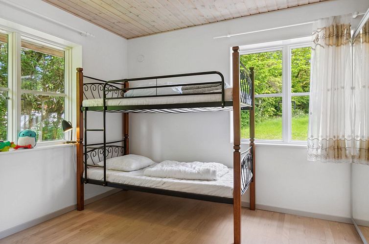 Vakantiehuis "Guthbrand" - 800m from the sea