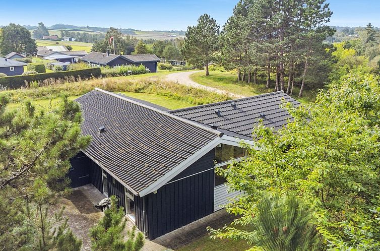 Vakantiehuis "Thjodulf" - 300m from the sea