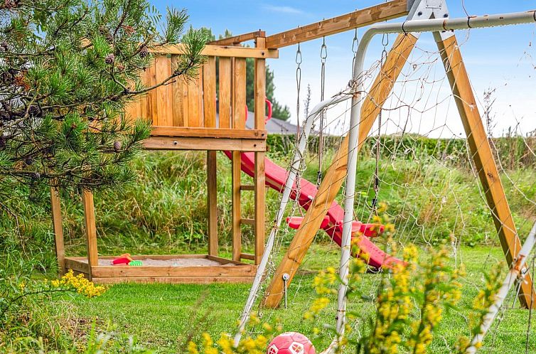 Vakantiehuis "Thjodulf" - 300m from the sea