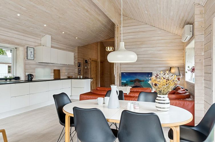 Vakantiehuis "Keijo" - 150m from the sea