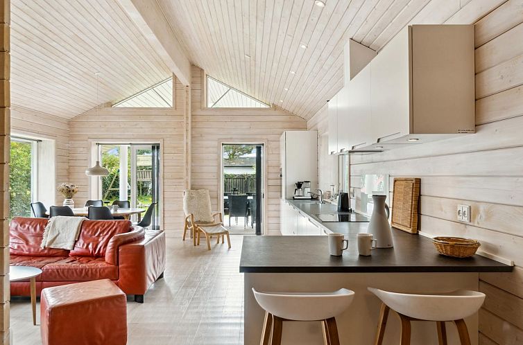 Vakantiehuis "Keijo" - 150m from the sea