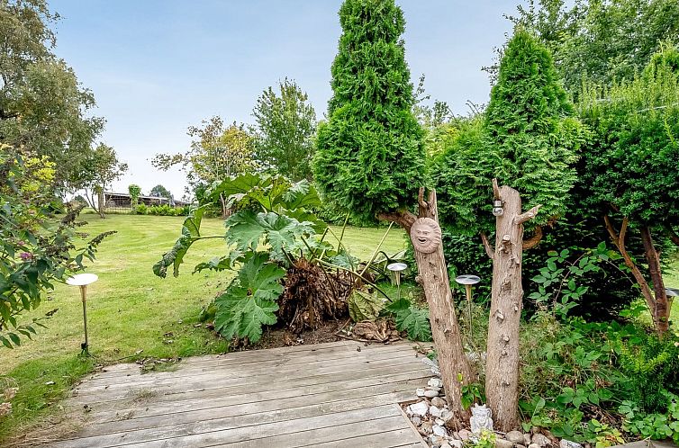 Vakantiehuis "Ayo" - 200m from the sea