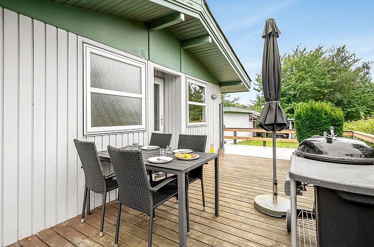 Vakantiehuis "Ayo" - 200m from the sea