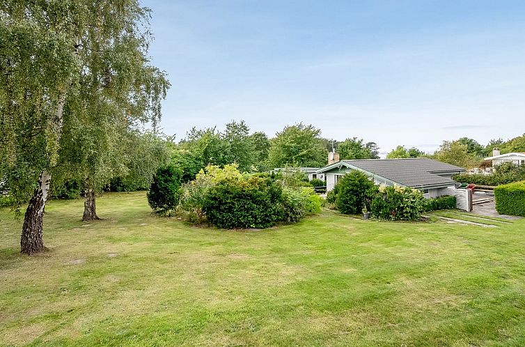 Vakantiehuis "Ayo" - 200m from the sea