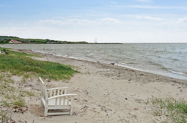 Vakantiehuis "Elspeth" - 25m from the sea