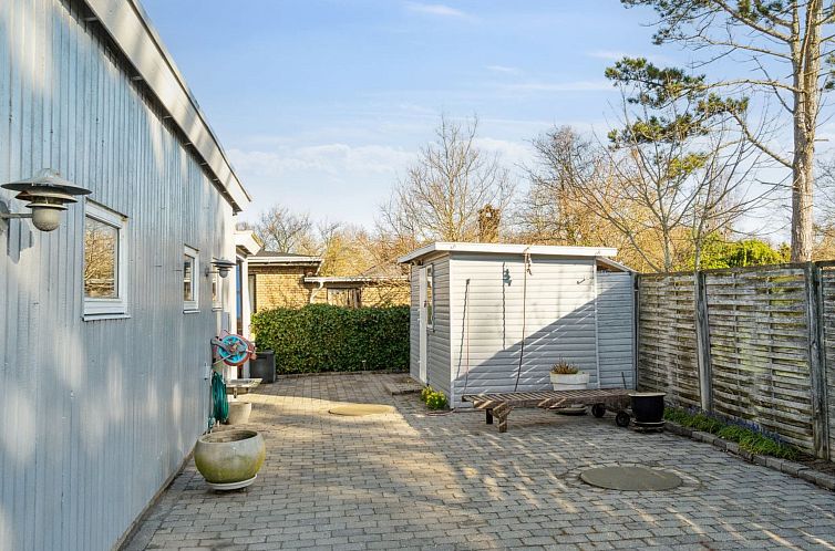 Vakantiehuis "Dzavid" - 10m from the sea