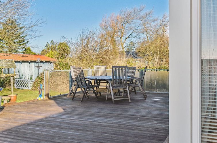 Vakantiehuis "Dzavid" - 10m from the sea