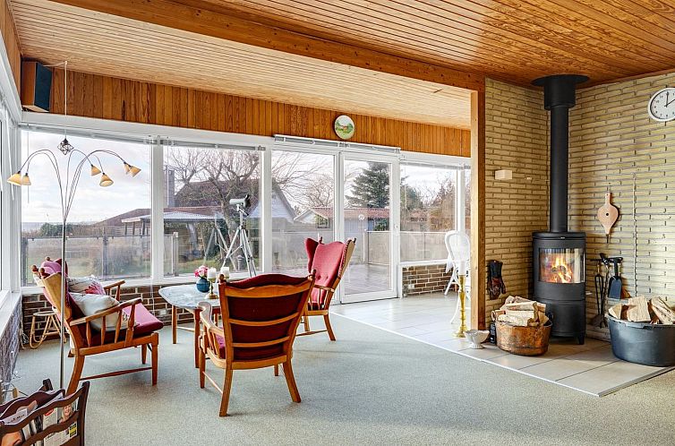 Vakantiehuis "Dzavid" - 10m from the sea