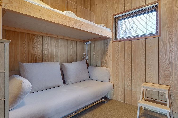 Vakantiehuis "Dzavid" - 10m from the sea