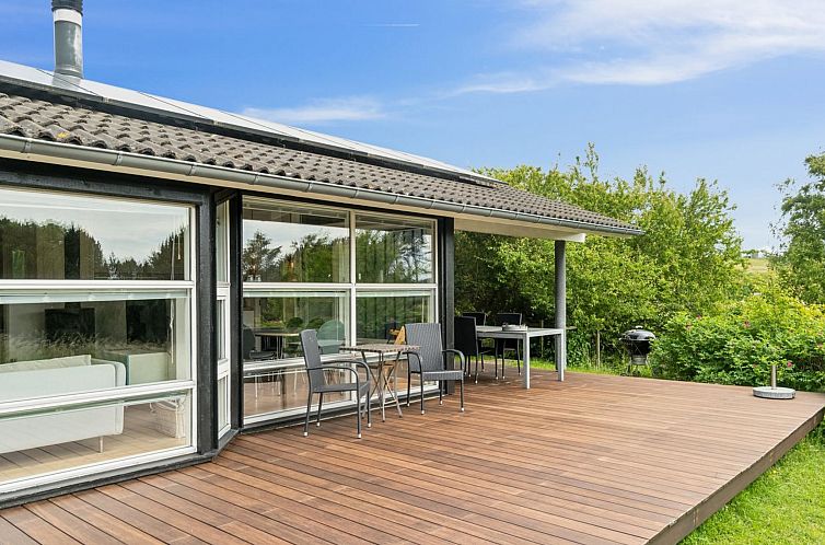 Vakantiehuis "Arntraud" - 250m from the sea