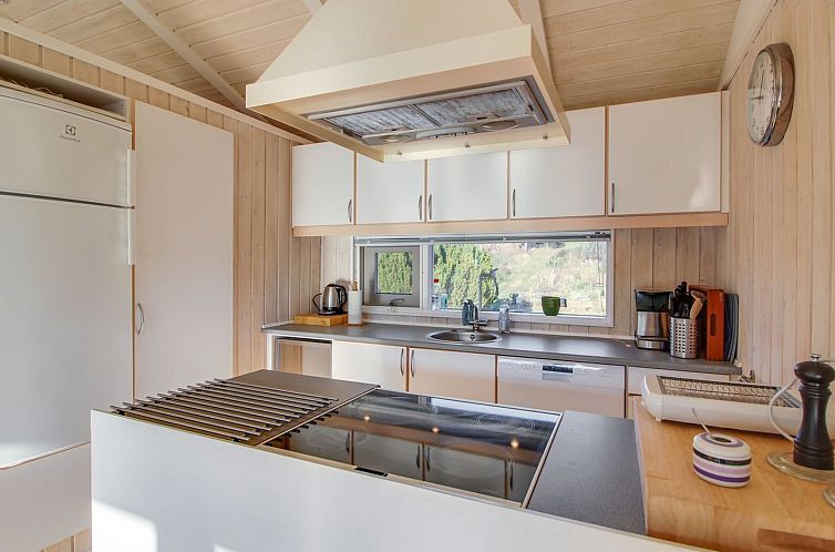 Vakantiehuis "Arntraud" - 250m from the sea