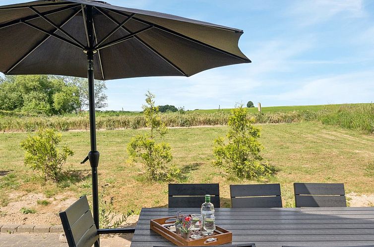 Vakantiehuis "Bitha" - 400m from the sea