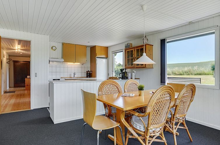 Vakantiehuis "Eva" - 1.5km to the fjord