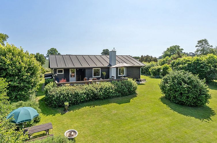 Vakantiehuis "Eva" - 1.5km to the fjord