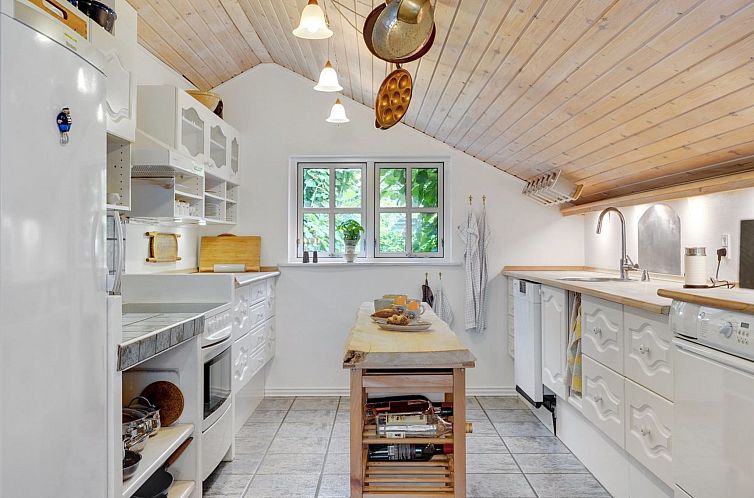 Vakantiehuis "Rakita" - 550m from the sea