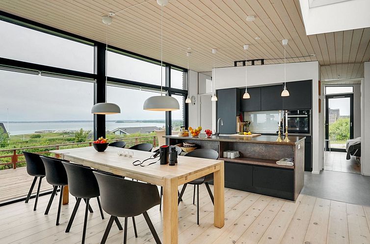 Vakantiehuis "Mahilo" - 300m from the sea