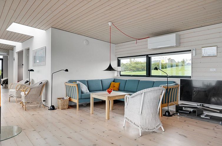 Vakantiehuis "Mahilo" - 300m from the sea