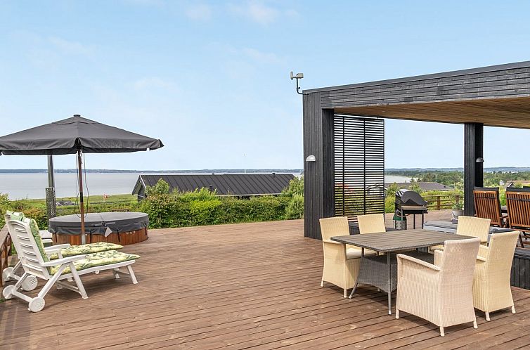 Vakantiehuis "Mahilo" - 300m from the sea