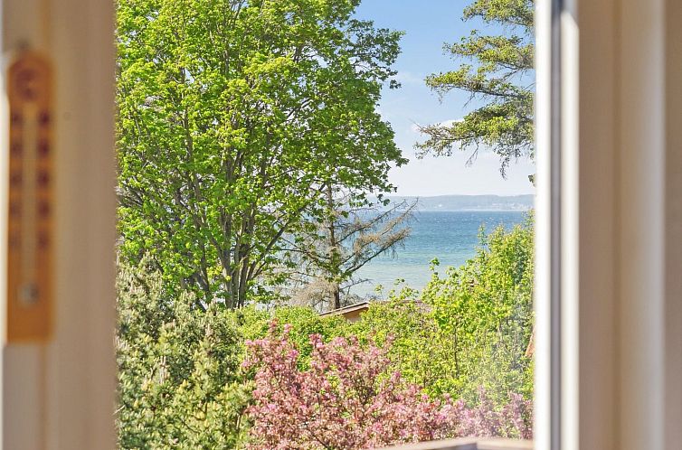 Vakantiehuis "Eikka" - 100m from the sea