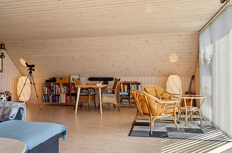 Vakantiehuis "Eikka" - 100m from the sea