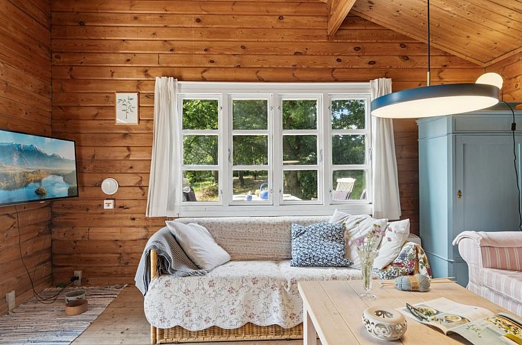 Vakantiehuis "Dorthie" - 1.7km from the sea