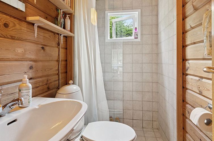 Vakantiehuis "Dorthie" - 1.7km from the sea