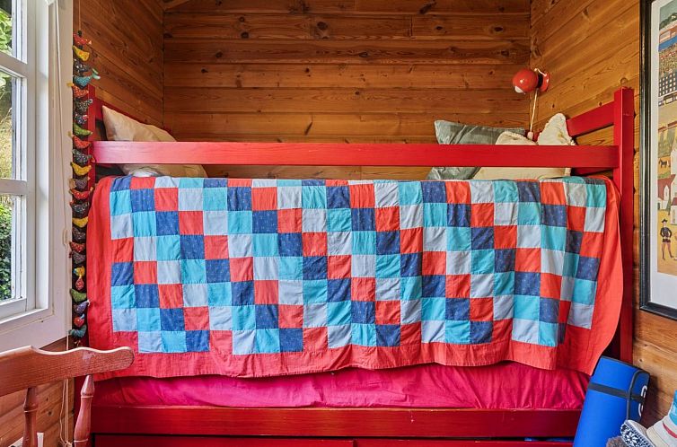 Vakantiehuis "Dorthie" - 1.7km from the sea