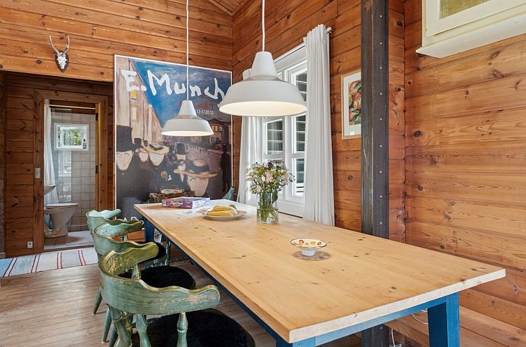 Vakantiehuis "Dorthie" - 1.7km from the sea