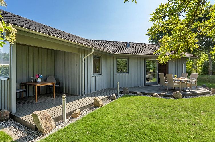 Vakantiehuis "Steffenie" - 250m from the sea