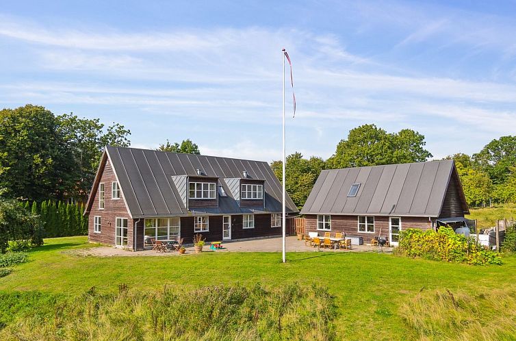 Vakantiehuis "Guthbrand" - 800m from the sea