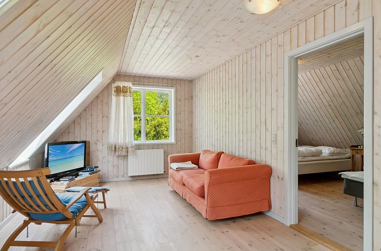 Vakantiehuis "Guthbrand" - 800m from the sea