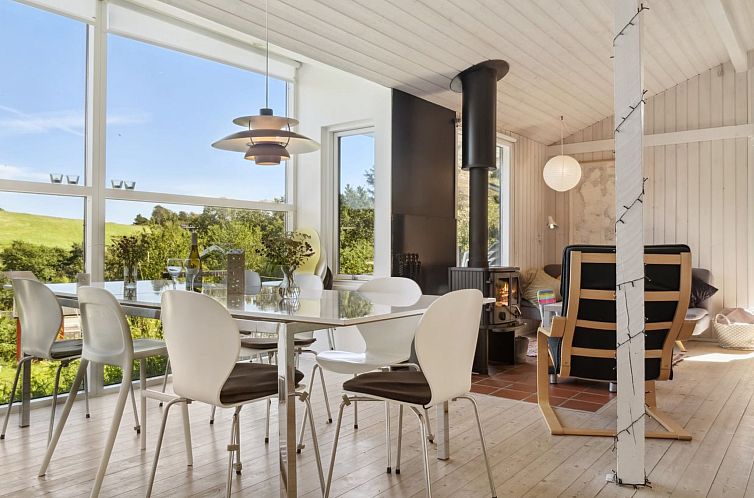 Vakantiehuis "Henryk" - 350m from the sea