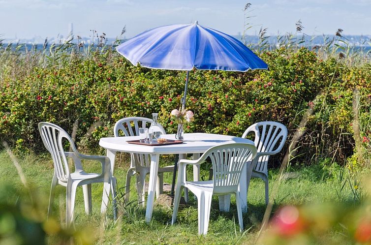 Vakantiehuis "Joella" - 75m from the sea